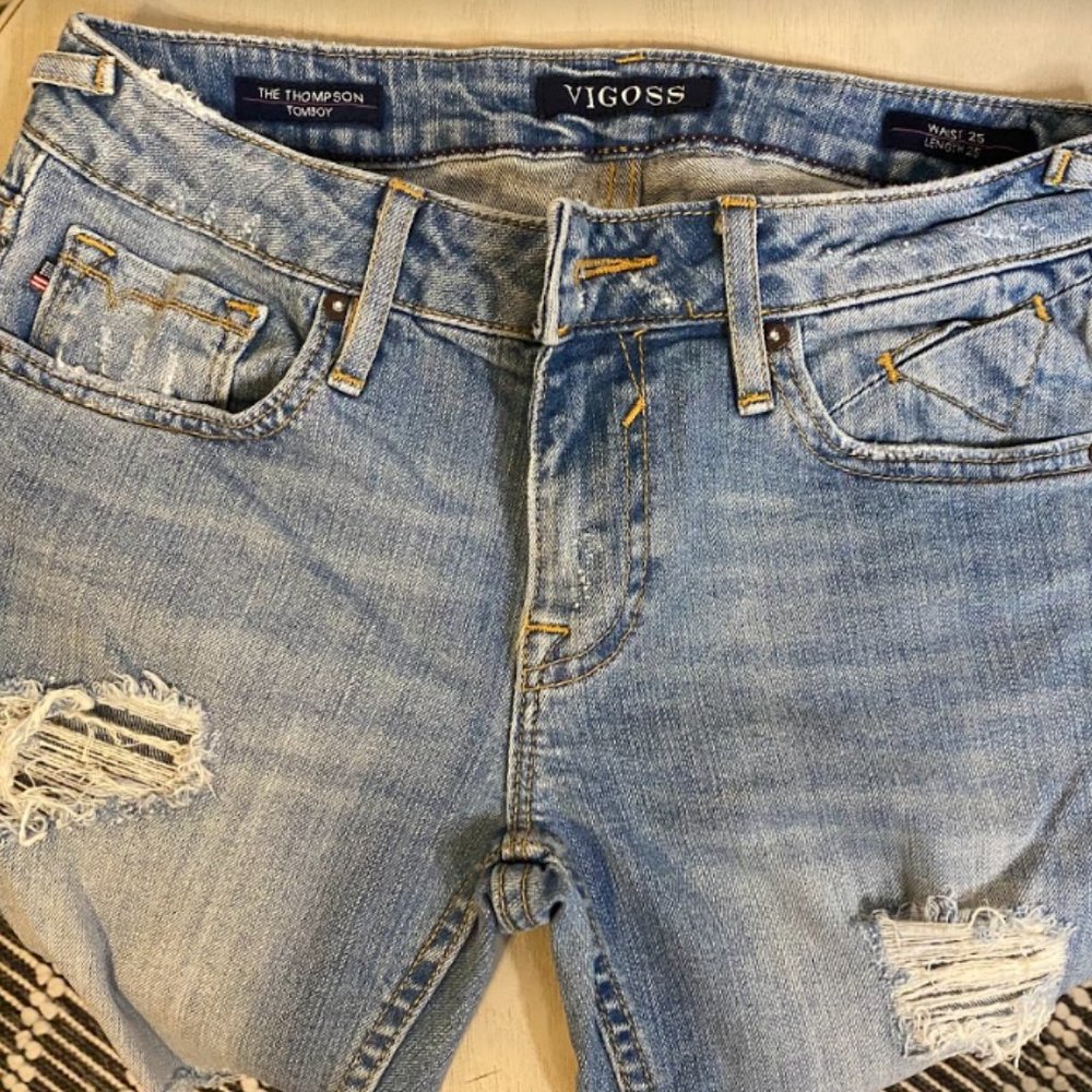 Vigoss heavily distressed skinny jeans light blue